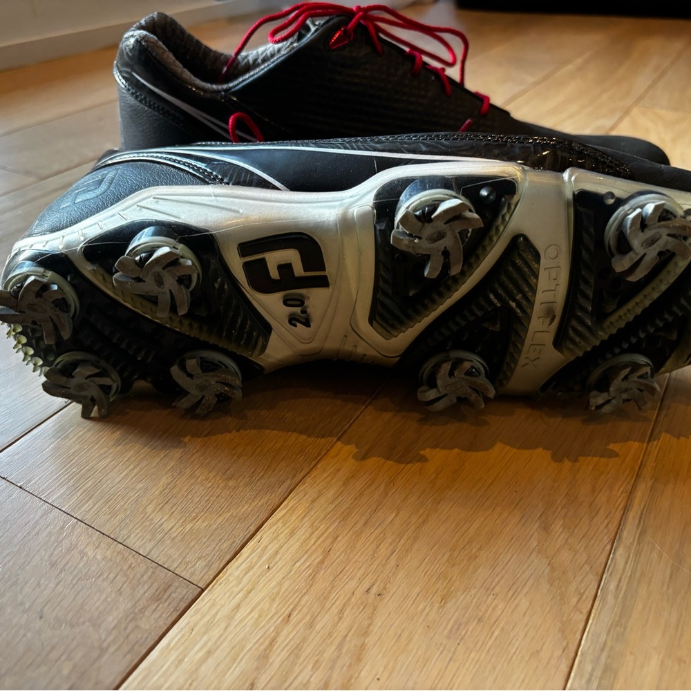 FootJoy Black and Red Athletic Shoes with Leather Upper - Picture 5 of 8